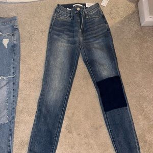 packing skinny jeans medium dark wash